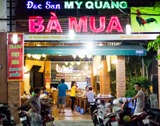 Thưởng Thức Hương Vị Mì Quảng Chính Hiệu Tại Mì Quảng Bà Mua Đà Nẵng
